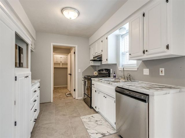 8414 S Douglas Avenue, Oklahoma City, OK 73139