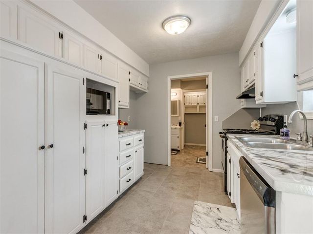8414 S Douglas Avenue, Oklahoma City, OK 73139