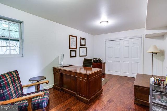 903 CAROLE CT SE, Vienna, VA 22180