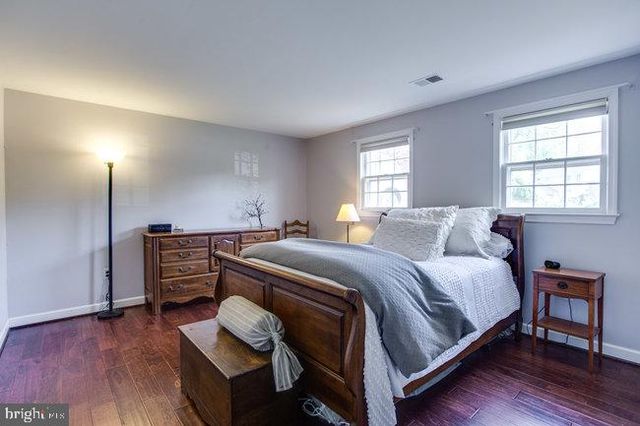 903 CAROLE CT SE, Vienna, VA 22180