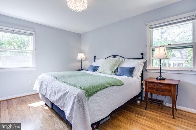 903 CAROLE CT SE, Vienna, VA 22180