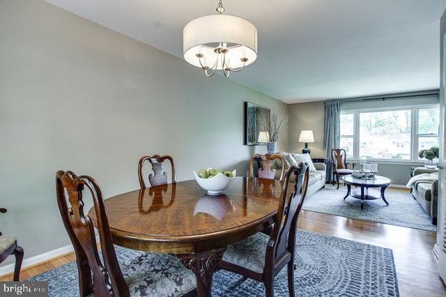 903 CAROLE CT SE, Vienna, VA 22180