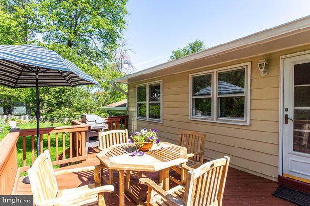 903 CAROLE CT SE, Vienna, VA 22180