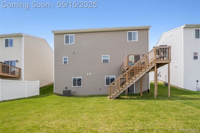2888 Sycamore River Drive, Fowlerville, MI 48836
