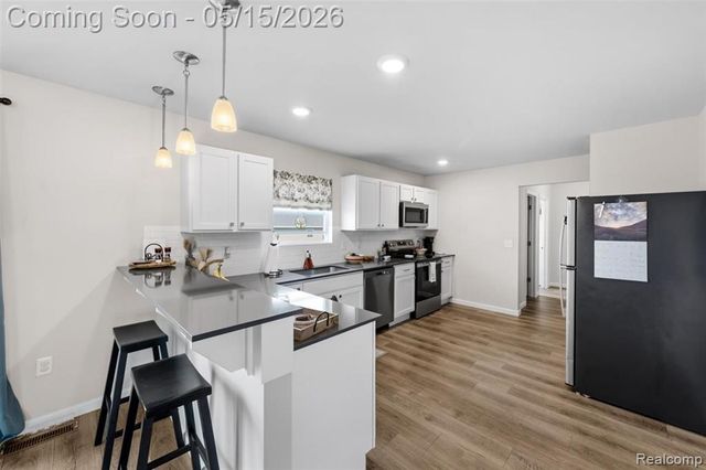 2888 Sycamore River Drive, Fowlerville, MI 48836