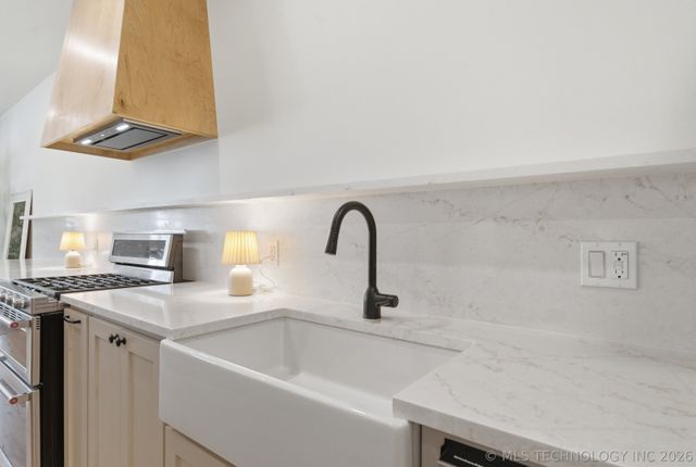 1619 S Trenton Avenue, Tulsa, OK 74120