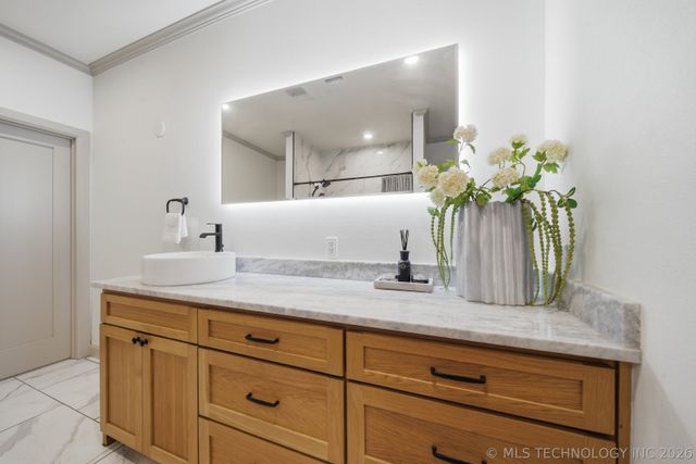 1619 S Trenton Avenue, Tulsa, OK 74120