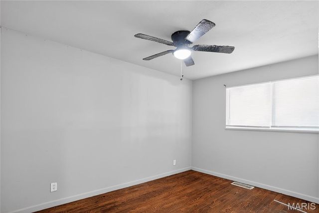 10236 Tanner Drive, St Louis, MO 63136