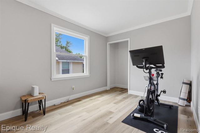 72 N North Shore Drive, Lake Orion, MI 48362