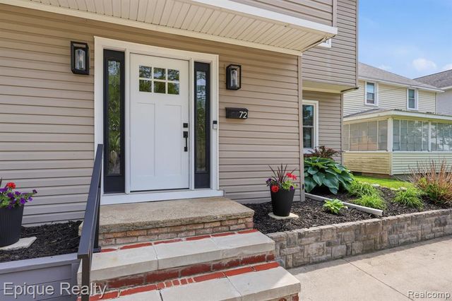72 N North Shore Drive, Lake Orion, MI 48362