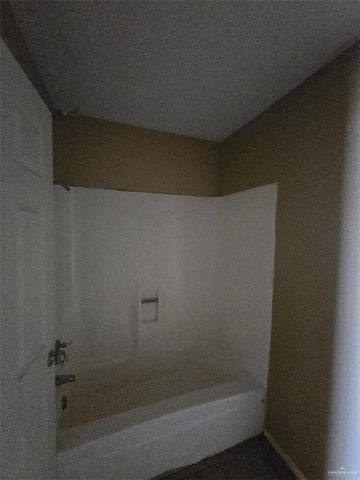 106 S Bryan Road 13, Mission, TX 78572