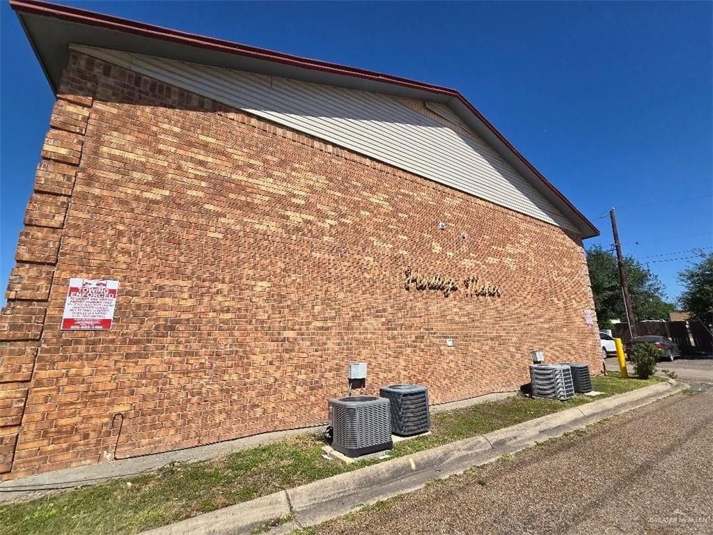 106 S Bryan Road 13, Mission, TX 78572