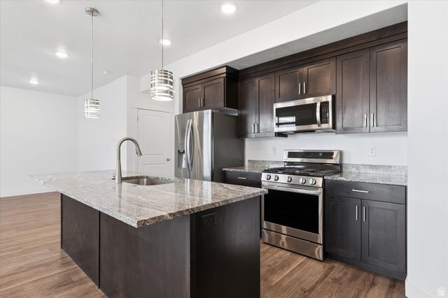 1290 E 480 S, Hyrum, UT 84319