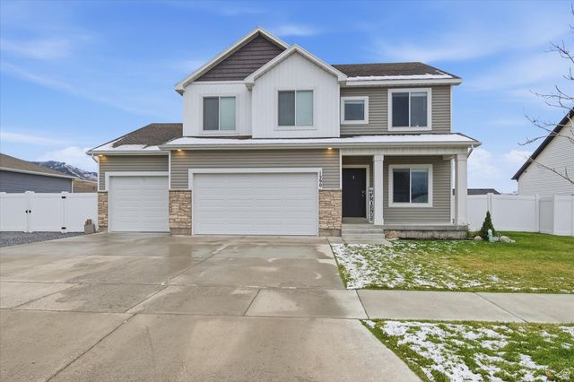 1290 E 480 S, Hyrum, UT 84319