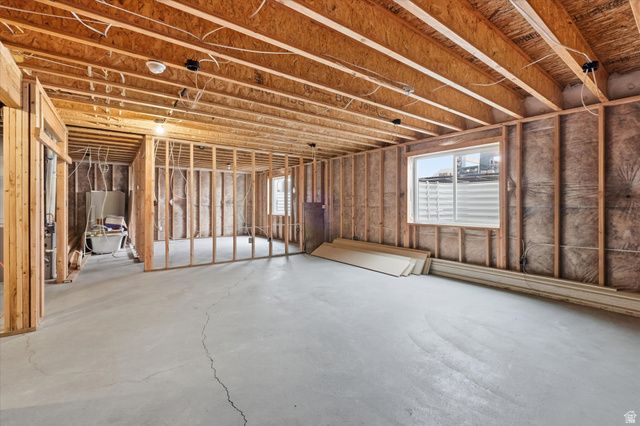 1290 E 480 S, Hyrum, UT 84319