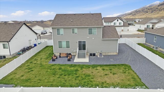 1290 E 480 S, Hyrum, UT 84319