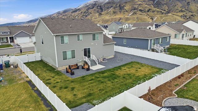 1290 E 480 S, Hyrum, UT 84319