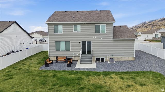1290 E 480 S, Hyrum, UT 84319