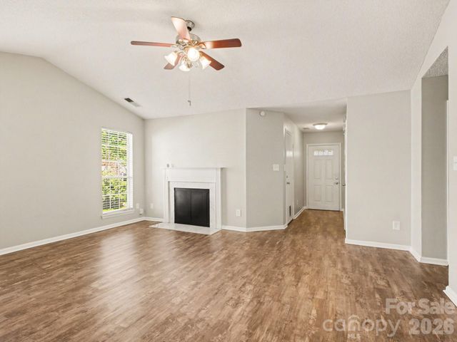 9214 Rotherham Lane, Charlotte, NC 28216