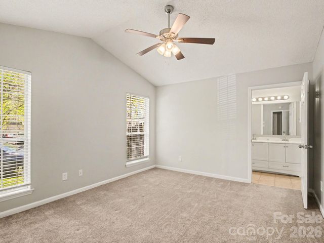 9214 Rotherham Lane, Charlotte, NC 28216