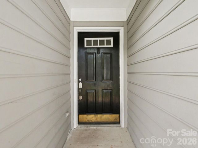 9214 Rotherham Lane, Charlotte, NC 28216