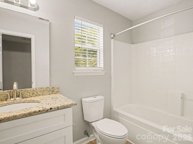 9214 Rotherham Lane, Charlotte, NC 28216