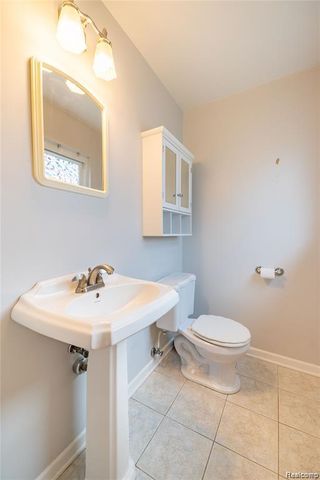 8258 Concord Road, Grosse Ile Township, MI 48138