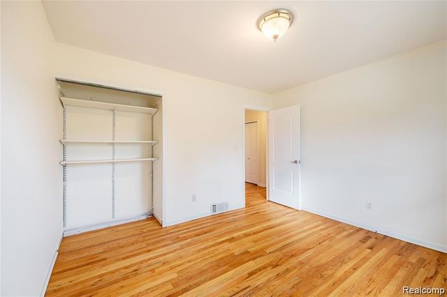 8258 Concord Road, Grosse Ile Township, MI 48138