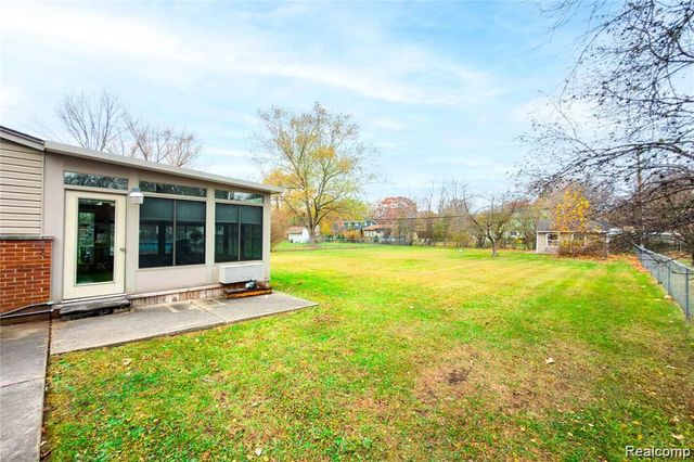 8258 Concord Road, Grosse Ile Township, MI 48138