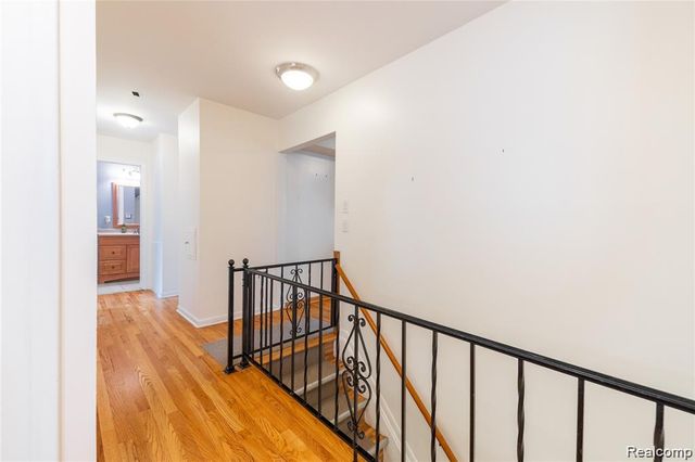 8258 Concord Road, Grosse Ile Township, MI 48138