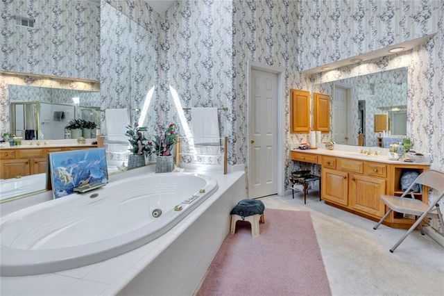 1760 SE Heatherstone Hollow SE, Conyers, GA 30013