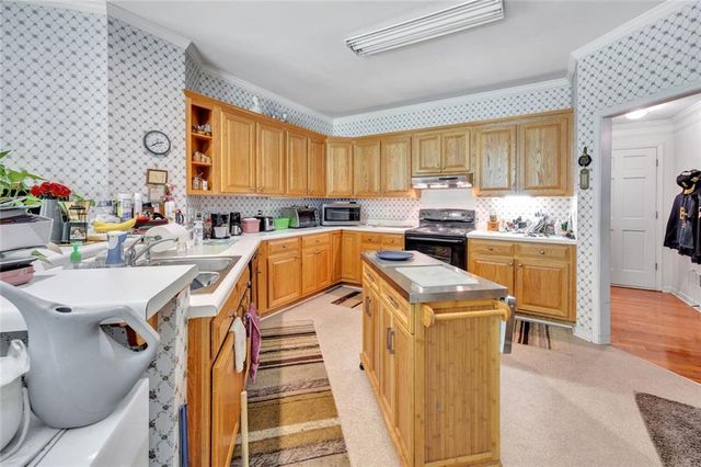 1760 SE Heatherstone Hollow SE, Conyers, GA 30013