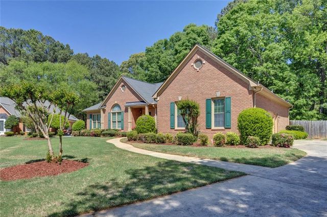 1760 SE Heatherstone Hollow SE, Conyers, GA 30013