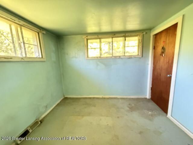 8817 Columbia Highway, Eaton Rapids, MI 48827