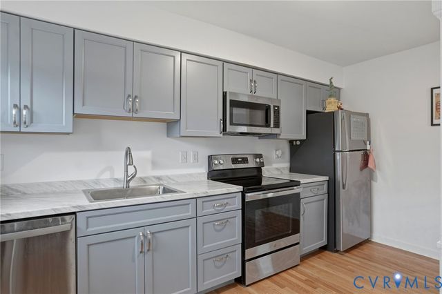 2712 Glenan Dr, Richmond, VA 23234