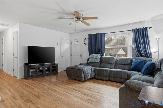 2712 Glenan Dr, Richmond, VA 23234