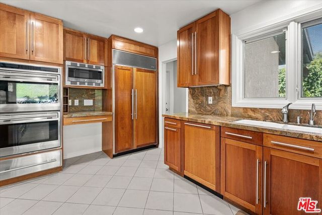 13521 Bayliss Road, Los Angeles, CA 90049