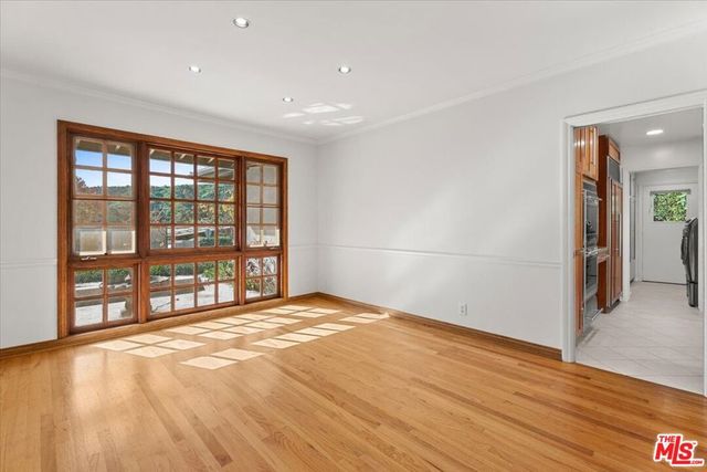 13521 Bayliss Road, Los Angeles, CA 90049