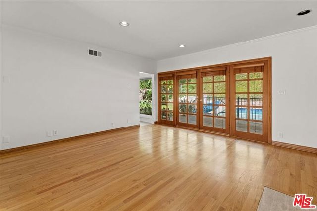 13521 Bayliss Road, Los Angeles, CA 90049