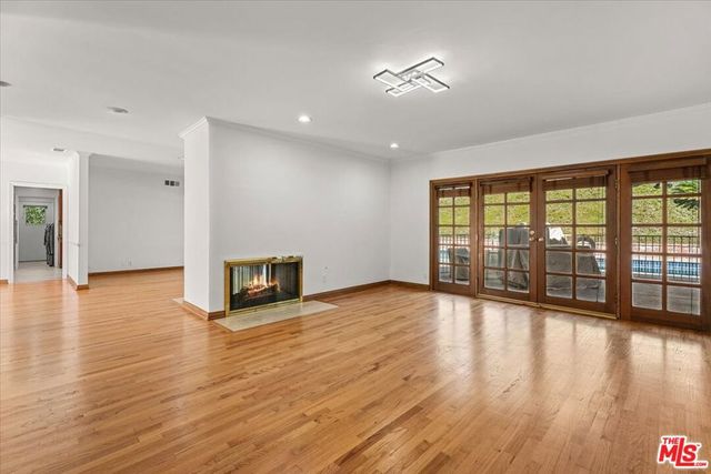 13521 Bayliss Road, Los Angeles, CA 90049