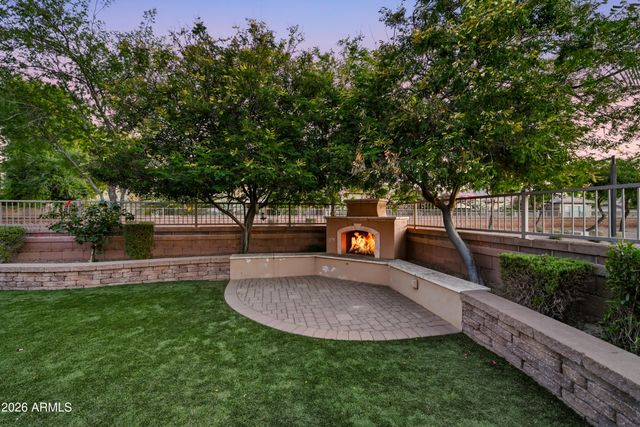 1377 E GLACIER Place, Chandler, AZ 85249