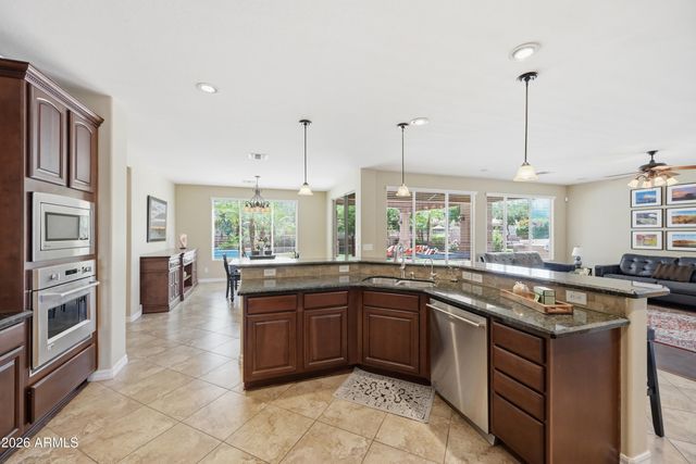 1377 E GLACIER Place, Chandler, AZ 85249