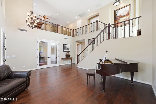 1377 E GLACIER Place, Chandler, AZ 85249