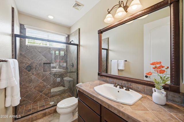 1377 E GLACIER Place, Chandler, AZ 85249