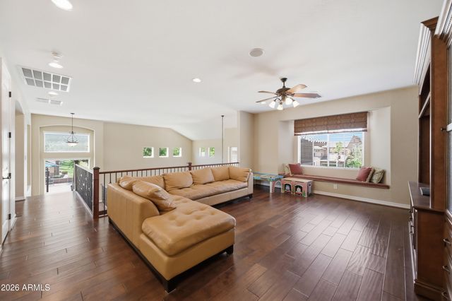 1377 E GLACIER Place, Chandler, AZ 85249