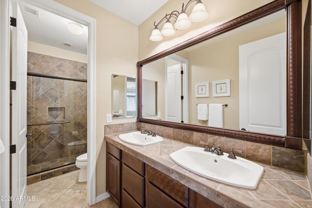 1377 E GLACIER Place, Chandler, AZ 85249