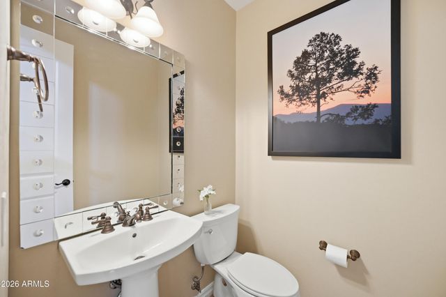 1377 E GLACIER Place, Chandler, AZ 85249