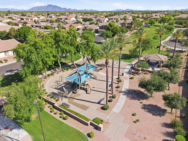 1377 E GLACIER Place, Chandler, AZ 85249
