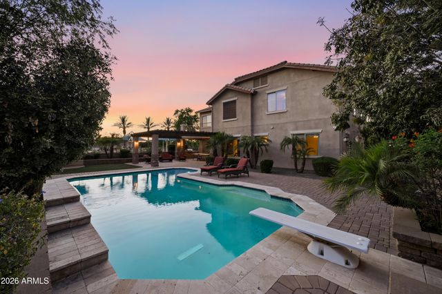 1377 E GLACIER Place, Chandler, AZ 85249