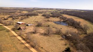 3936 County Road 385, Koshkonong, MO 65692